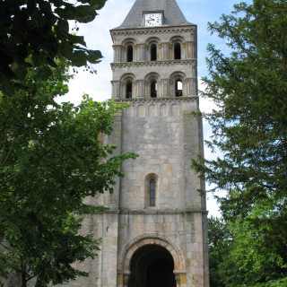 Paray-le-Monial : circuit n°7 - Église romane de Perrecy-les-Forges et canal du Centre