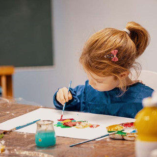 Atelier créatif pour les 3-6 ans - Paysage magique à la cire comme Mathieu Würhmann