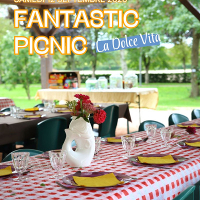 Plus que 10 jours avant LE pique-nique de la rentrée !
Rendez-vous samedi 12 septembre à partir de 12h30 au Parc du Moulin Liron pour un pique-nique aux couleurs de la Dolce Vita. ?
Au menu de ce pique-nique concocté par la Trattoria Paola : (sur réservation)
Salade de pâtes au pesto
Pinsa
Porchetta,
Fromage
Tiramisu & café
Jouez le jeu du dress code ! Robes fleuries, chapeaux de paille, chemises en lin, lunettes vintage… sortez votre plus belle tenue italienne
Kiosque du Parc du Moulin Liron, Paray-le-Monial
? Samedi 12 septembre, dès 12h30
18/adulte & 15/enfant (- de 10 ans)
? Réservation obligatoire : 03 85 81 10 92