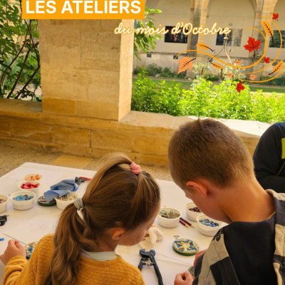 Voici les ateliers d’octobre à Paray !
Pendant les vacances de la Toussaint, place à la créativité avec des ateliers pour petits et grands : mosaïque, dessin au fusain et fabrication de lanternes d’Halloween.
On vous attends !