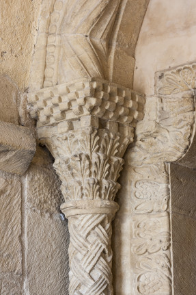 Exposition "Panorama de l'art roman en Europe" - Cloître