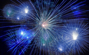 Mise en lumière et feux d'artifice - Place de la poste