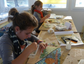 Atelier mosaïque enfant - Maison de la Mosaïque contemporaine