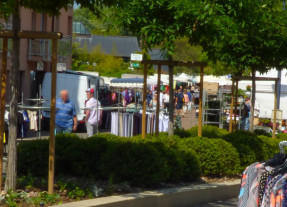Marché hebdomadaire - Boulevard du Collège