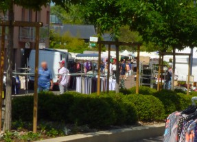 Marché hebdomadaire - Boulevard du Collège