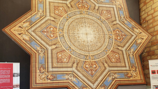 Fresque médaille d'or, 1889